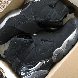 Air Jordan’s 8 retro bg